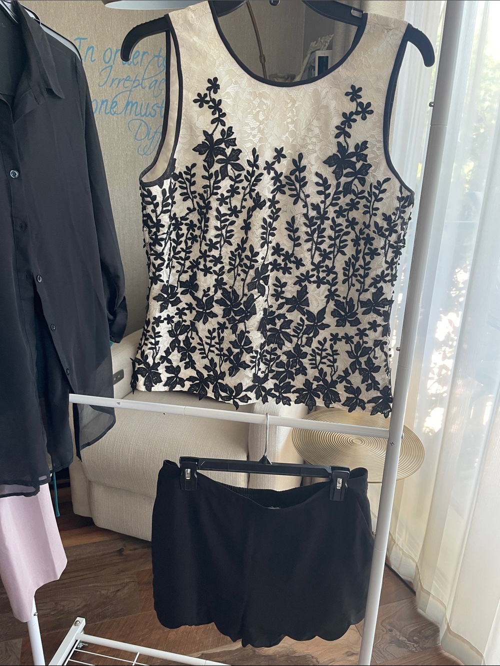 BCBGMaxazria Floral Embroidered Lace Peplum Top - Picture 14 of 16